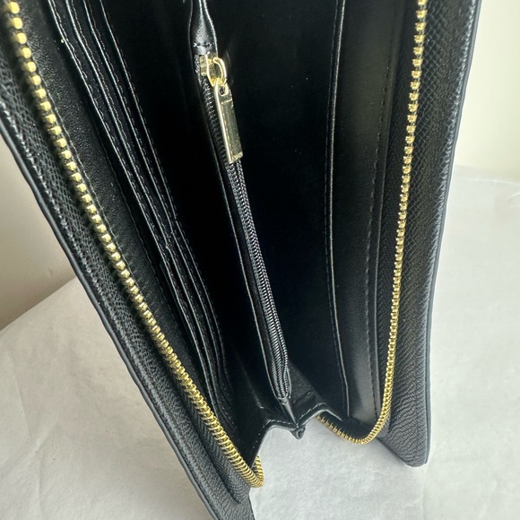 Snake-Embossed Zip Wallet - Picture 7 of 16